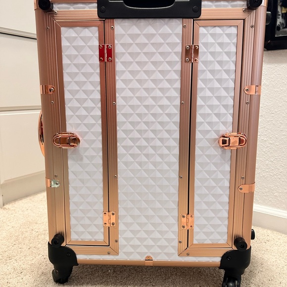 Impressions vanity XL slaycase travel/make up stand - Picture 4 of 13